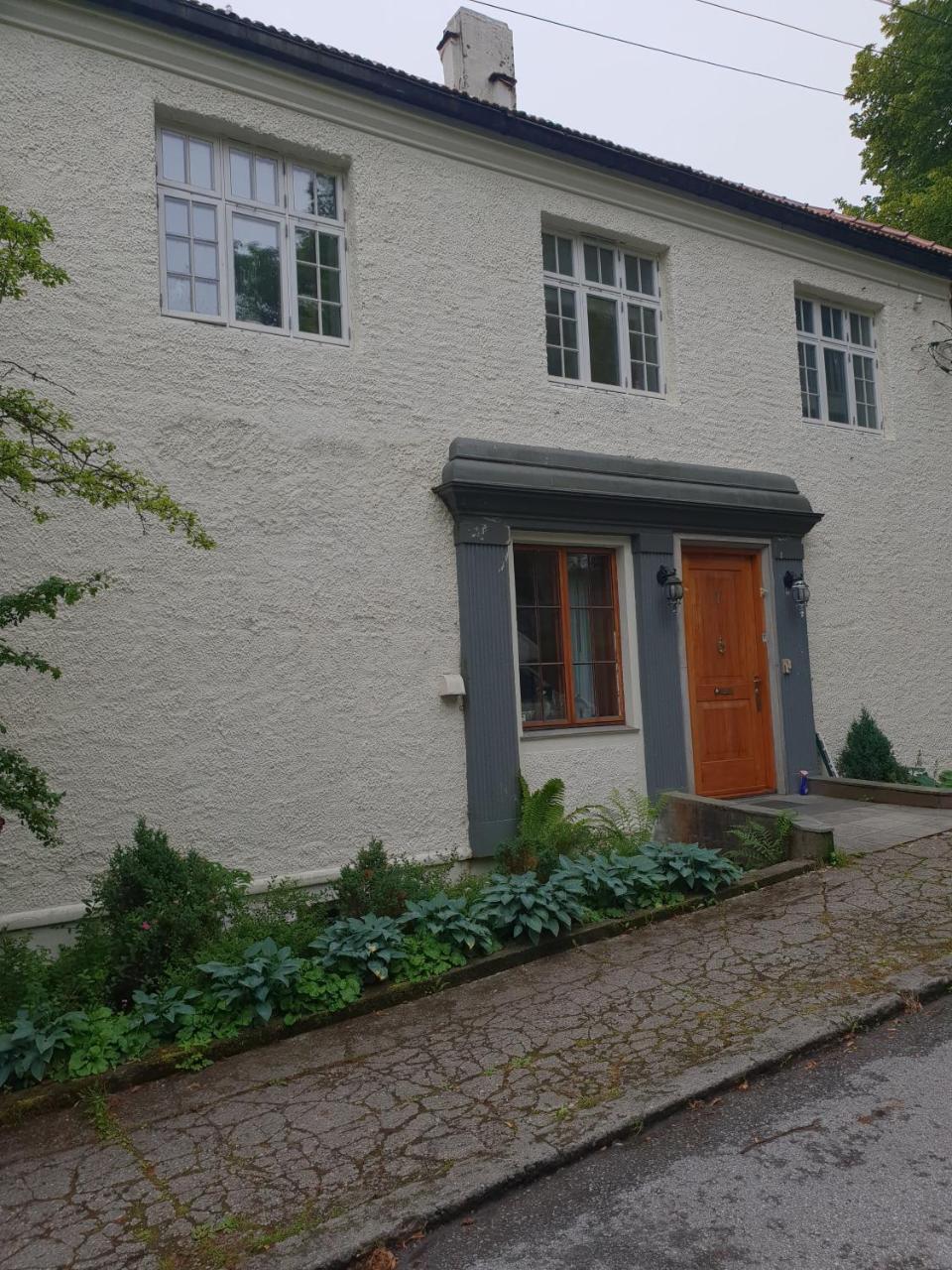 Hoems Motel Kristiansund Buitenkant foto